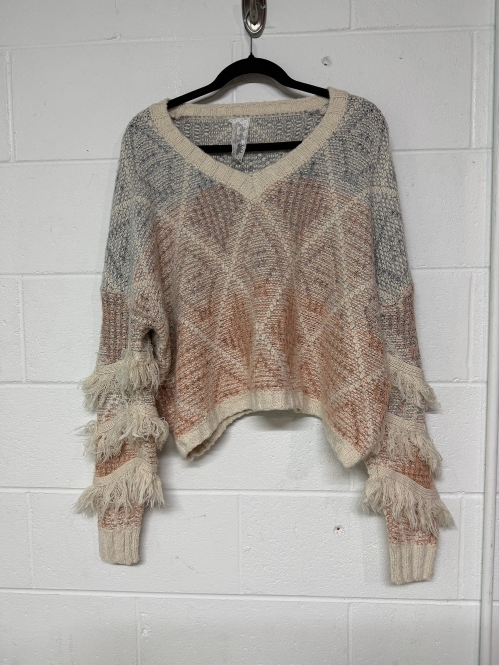 Sadie & Sage Boho Aztec Fringe V Neck Sweater size L